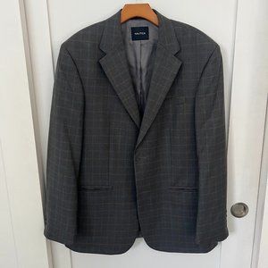 Nautica Men's 41R two-button blazer